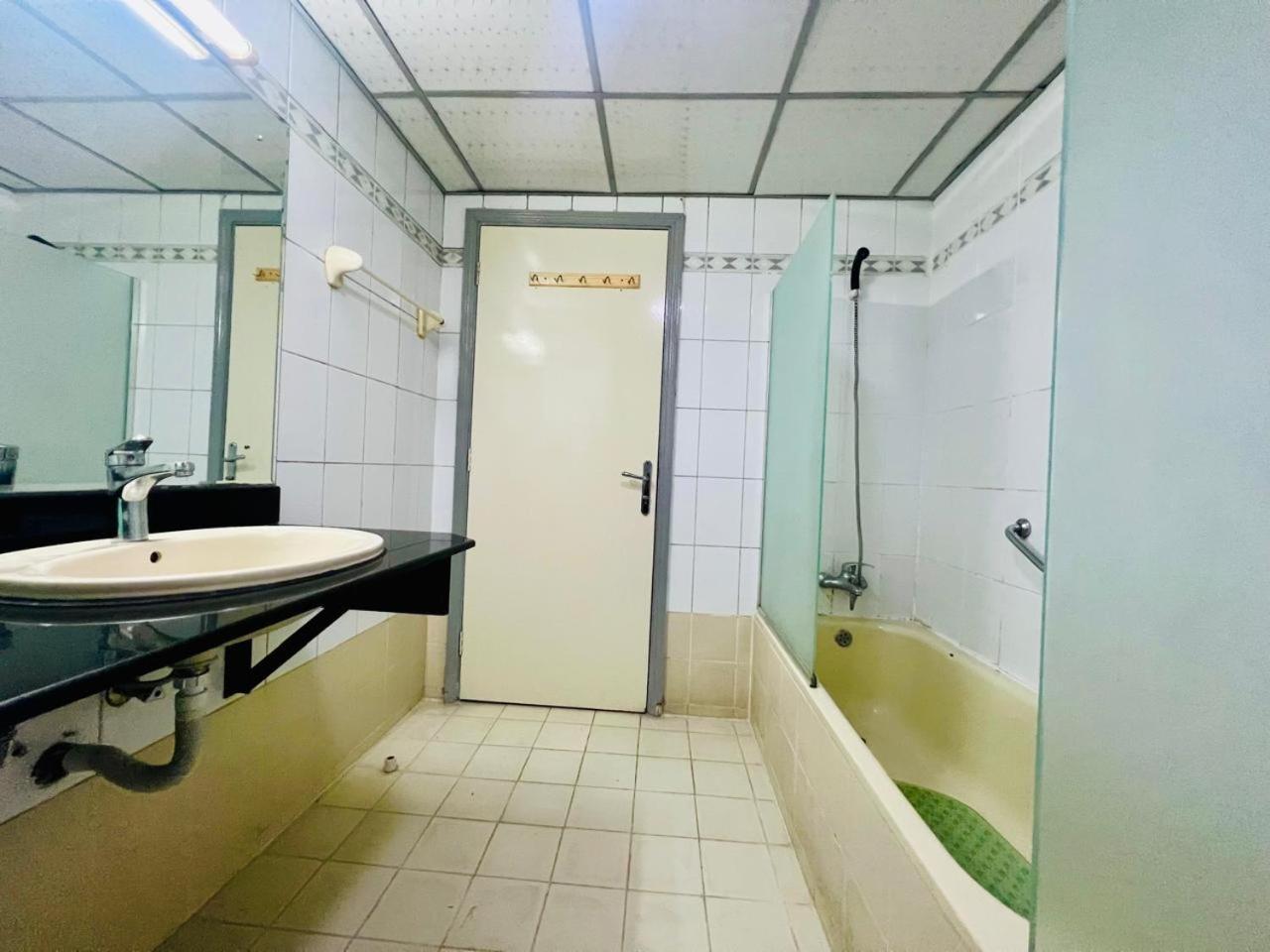 Sky Hotel Apartments Dubai Luaran gambar
