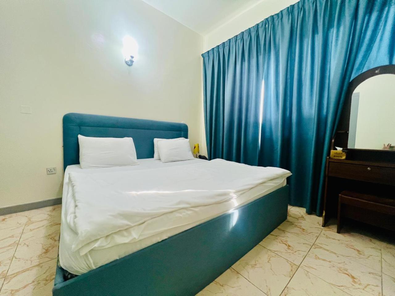 Sky Hotel Apartments Dubai Luaran gambar