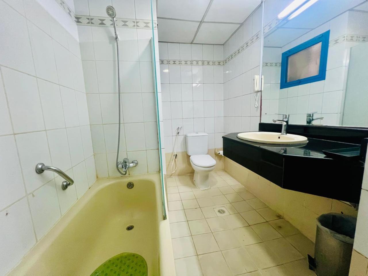 Sky Hotel Apartments Dubai Luaran gambar