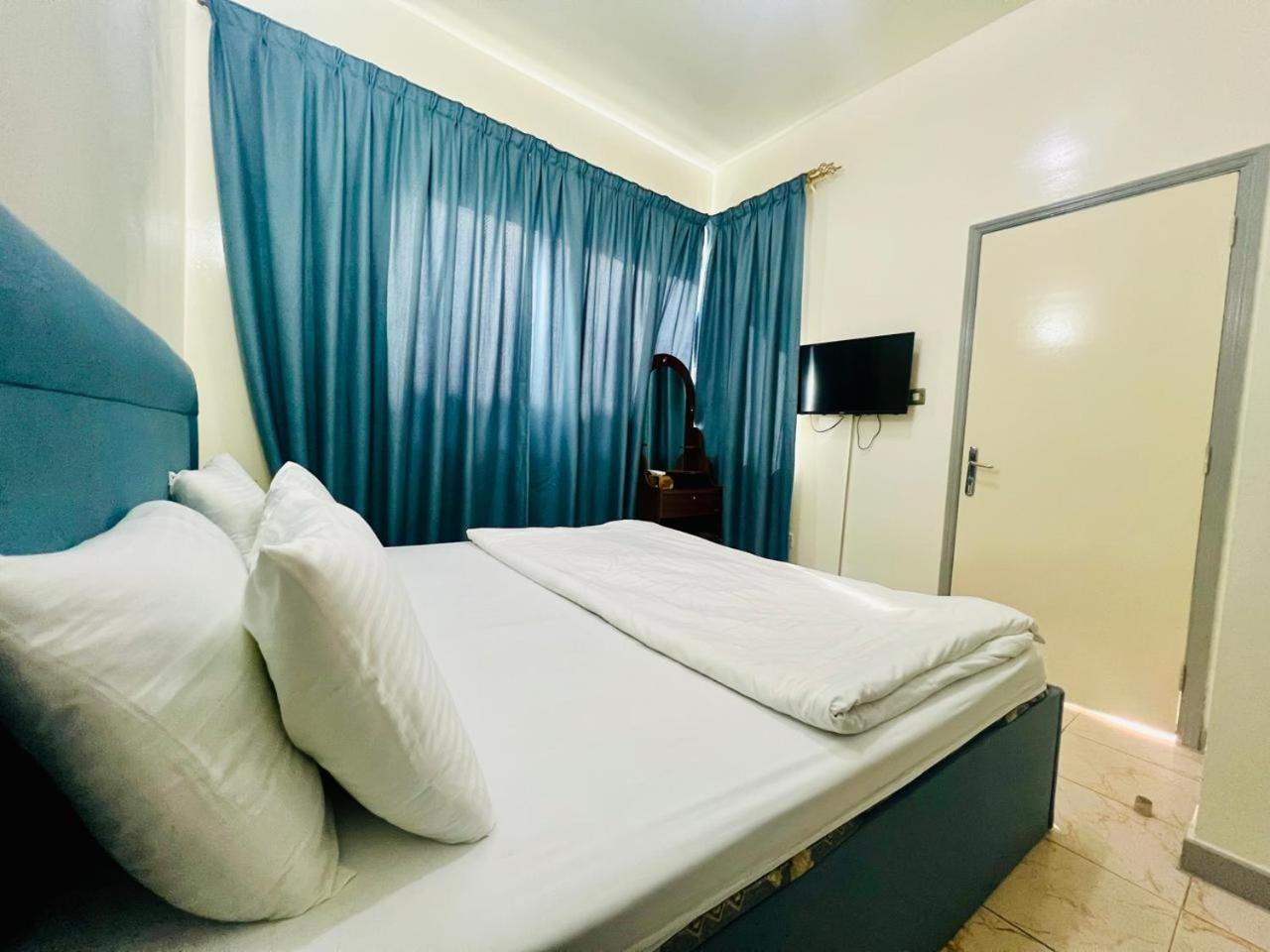 Sky Hotel Apartments Dubai Luaran gambar