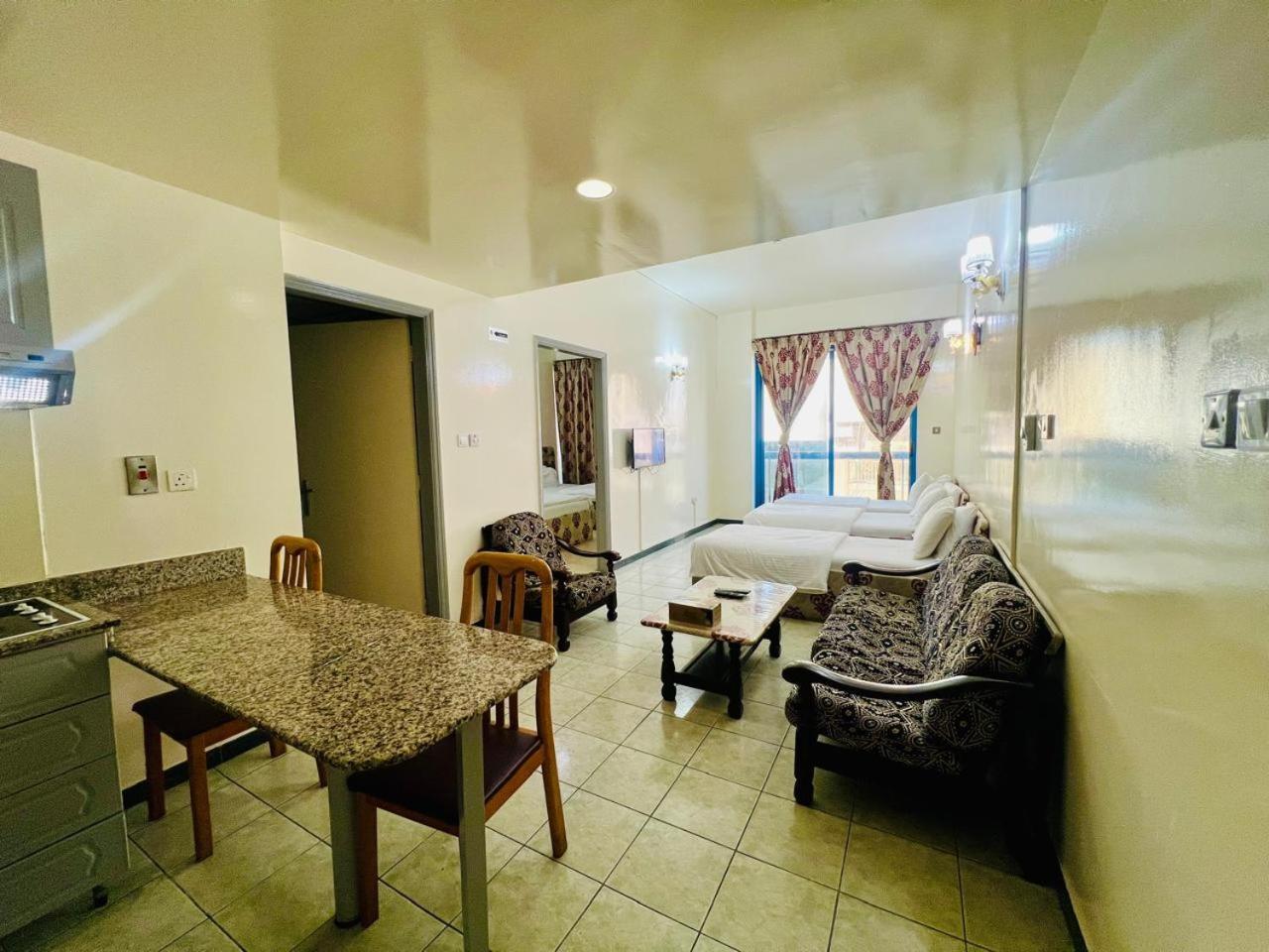 Sky Hotel Apartments Dubai Luaran gambar