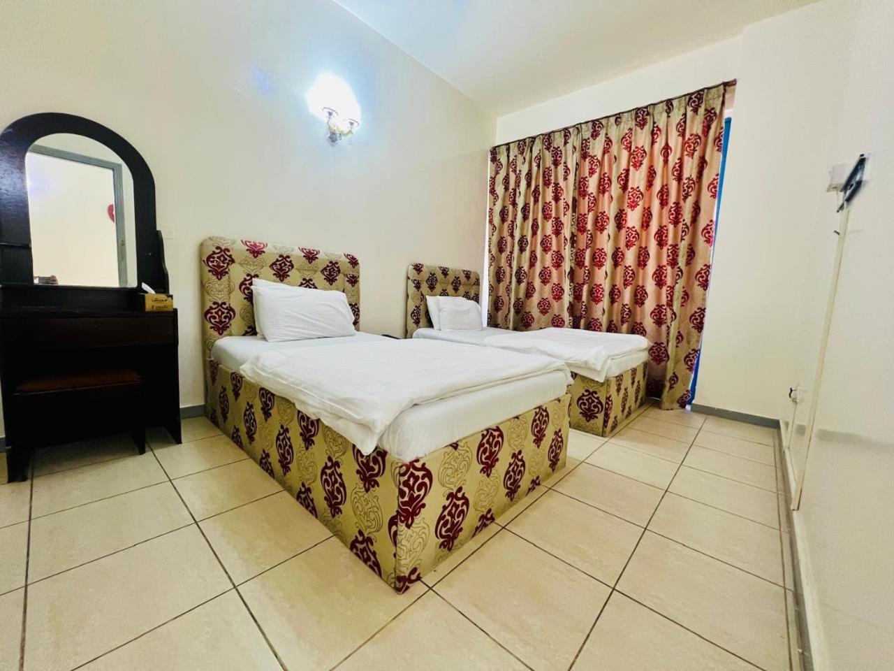 Sky Hotel Apartments Dubai Luaran gambar